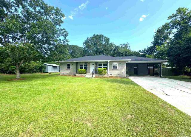 Property at 3 Duke Ave, Pensacola, FL 32534, 3 beds, 2 baths