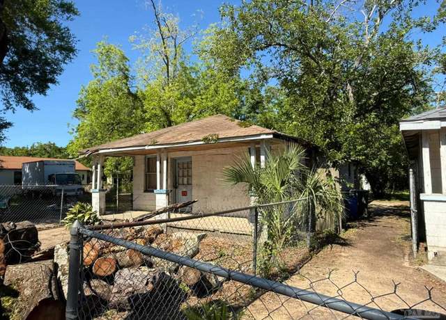 Property at 3002 N Miller St, Pensacola, FL 32503, 3 beds, 1 bath