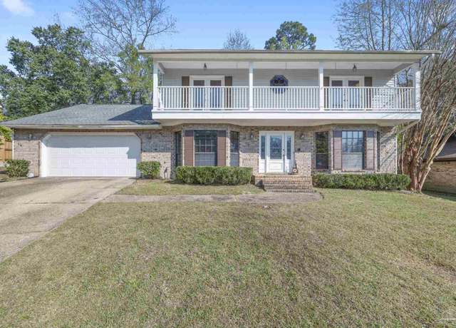 Property at 9812 Bridgewood Ln, Pensacola, FL 32514, 4 beds, 2.5 baths