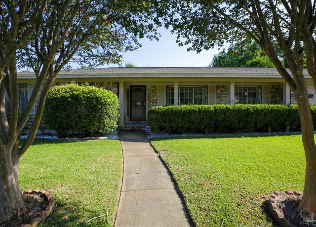 Property at 7871 Hestia Pl, Pensacola, FL 32506, 4 beds, 2 baths