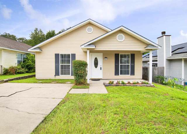 Property at 7077 Weatherwood Dr, Pensacola, FL 32506, 3 beds, 2 baths