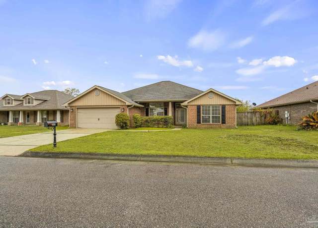 Property at 5530 Tucker Cir, Pace, FL 32571, 4 beds, 2 baths