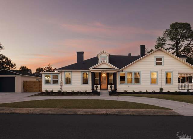 Property at 200 W Wright St, Pensacola, FL 32501, 5 beds, 4.5 baths
