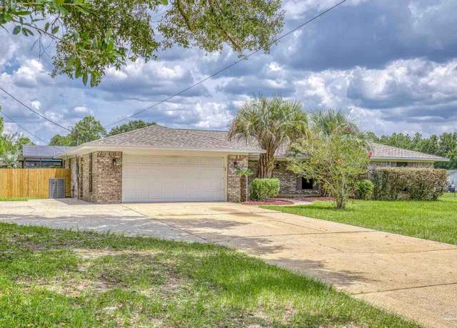 Property at 7636 Stagecoach Rd, Pensacola, FL 32526, 4 beds, 2 baths