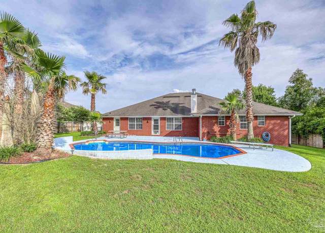 Property at 4810 Endeavor Ct, Milton, FL 32570, 4 beds, 3 baths