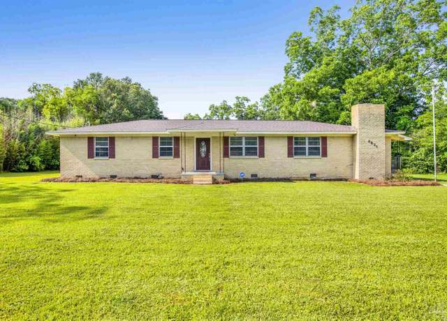 Property at 6621 Suwanee Rd, Pensacola, FL 32526, 3 beds, 2 baths