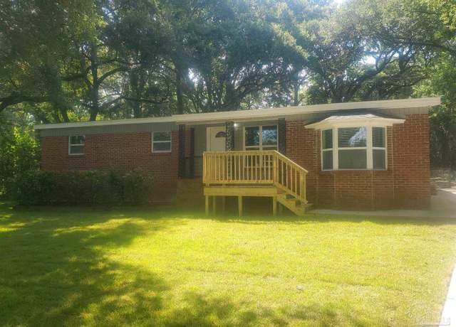 Property at 1095 Kathleen Ave, Cantonment, FL 32533, 4 beds, 2 baths