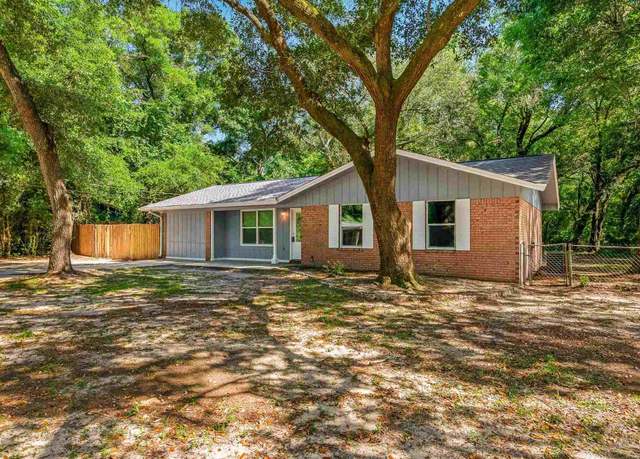 Property at 6257 Mohawk Trl, Milton, FL 32583, 3 beds, 1.5 baths