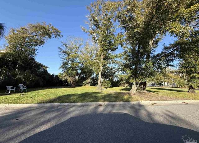 Property at 601 W Romana St, Pensacola, FL 32502