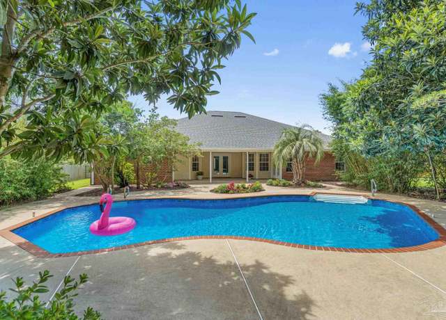 Property at 5353 Mountain Laurel Ln, Milton, FL 32570, 4 beds, 3 baths