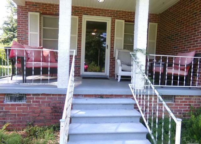 Property at 81 Holland St, Castleberry, AL 36432, 3 beds, 1.5 baths