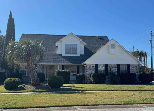Property at 2093 Pritchard Pt Dr, Navarre, FL 32566, 3 beds, 2.5 baths