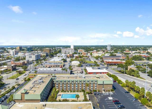 Property at 224 E Garden St #407, Pensacola, FL 32502, 1 bed, 1 bath