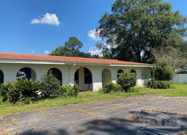 Property at 5418 Saufley Field Rd, Pensacola, FL 32526, 2 beds, 2 baths