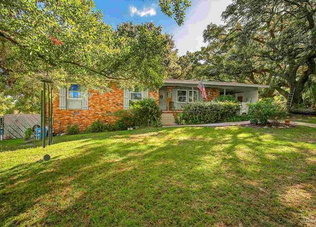 Property at 5500 East Shore Dr, Pensacola, FL 32505, 4 beds, 1.5 baths
