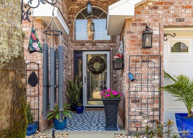 Property at 2921 Hidden Bay Blvd, Navarre, FL 32566, 3 beds, 2 baths