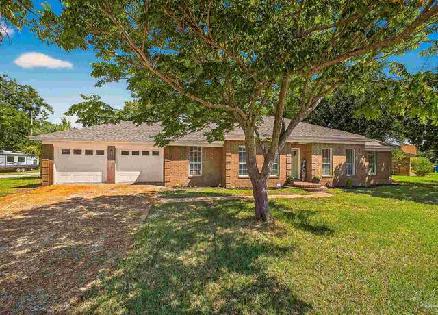 Property at 2768 Venetian Way, Gulf Breeze, FL 32563, 3 beds, 2 baths