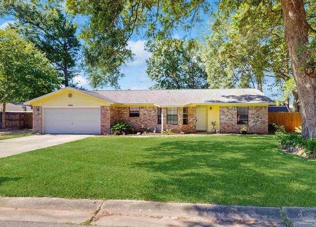 Property at 10810 Tara Dawn Cir, Pensacola, FL 32534, 3 beds, 2 baths