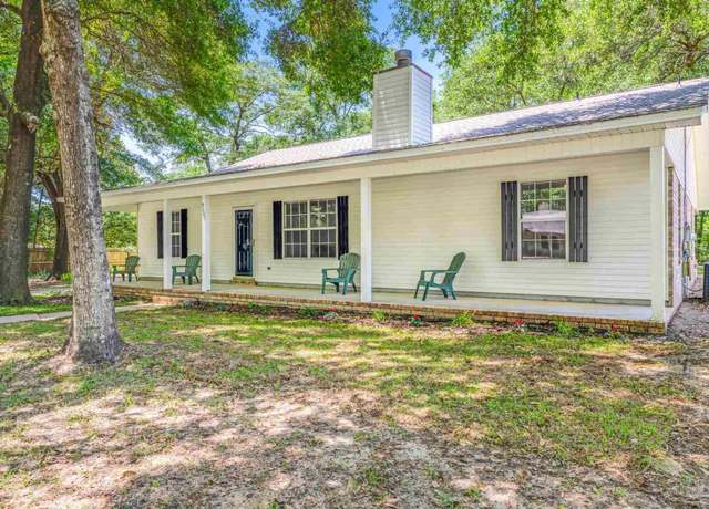Property at 9001 Thompson Dr, Pensacola, FL 32534, 3 beds, 2 baths