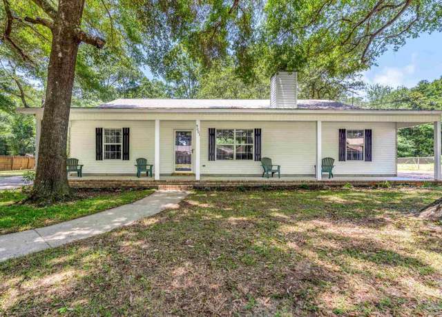 Property at 9001 Thompson Dr, Pensacola, FL 32534, 3 beds, 2 baths
