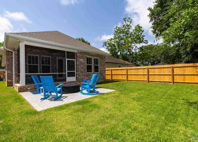 Property at 1512 E Hatton St, Pensacola, FL 32503, 3 beds, 2 baths