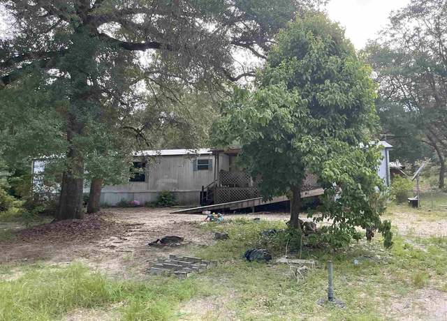Property at 11200 N Lakeview Dr, Milton, FL 32583, 3 beds, 2 baths