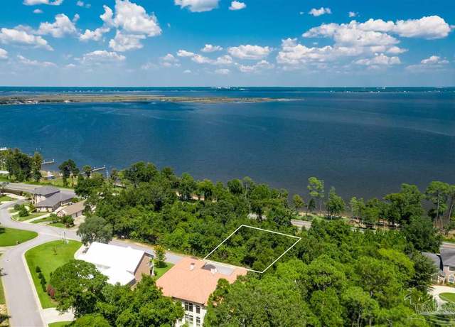Property at 3060 Pelican Ln, Pensacola, FL 32514
