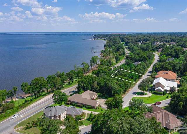 Property at 3060 Pelican Ln, Pensacola, FL 32514