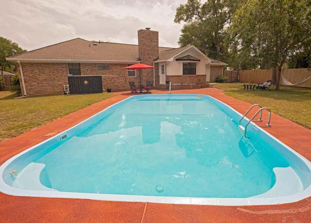 Property at 8355 Strasburg Rd, Pensacola, FL 32514, 3 beds, 2 baths