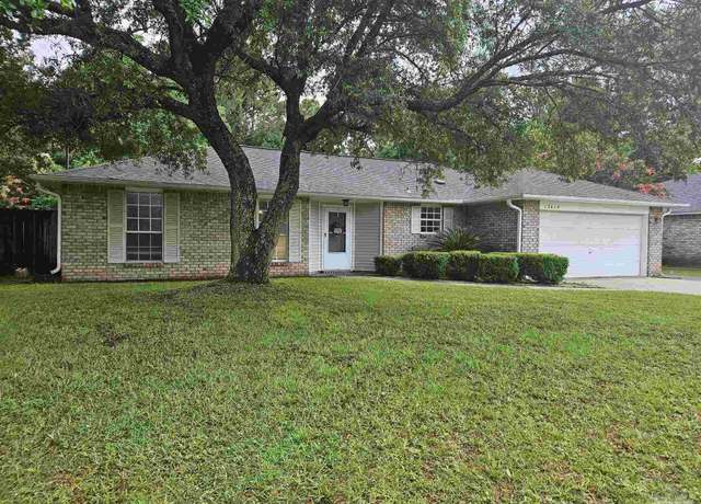Property at 12615 Meadson Rd, Pensacola, FL 32506, 3 beds, 2 baths