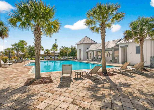 Property at 8056 Stream Ridge Rd, Pensacola, FL 32526, 5 beds, 3 baths