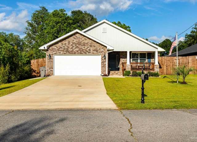 Property at 7408 Hiawatha St, Pensacola, FL 32526, 4 beds, 2 baths