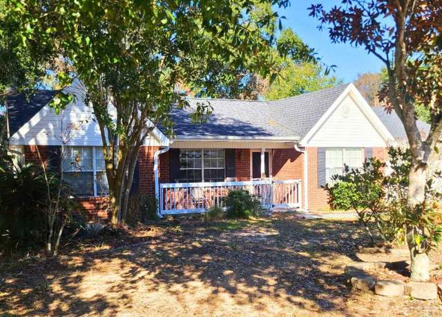 Property at 6520 Eagle Crest Dr, Milton, FL 32570, 3 beds, 2 baths