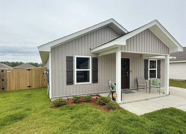 Property at 6312 June Bug Dr, Milton, FL 32583, 3 beds, 2 baths