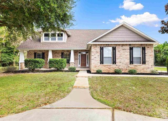 Property at 1876 Edgewood Dr, Navarre, FL 32566, 4 beds, 2.5 baths