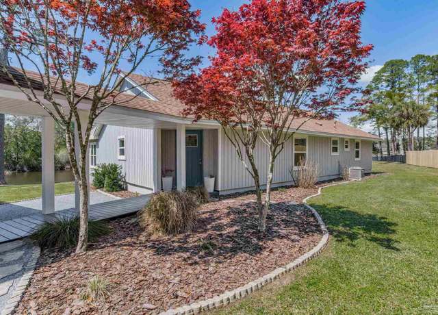 Property at 3085 Robertson Rd, Pensacola, FL 32507, 3 beds, 3 baths