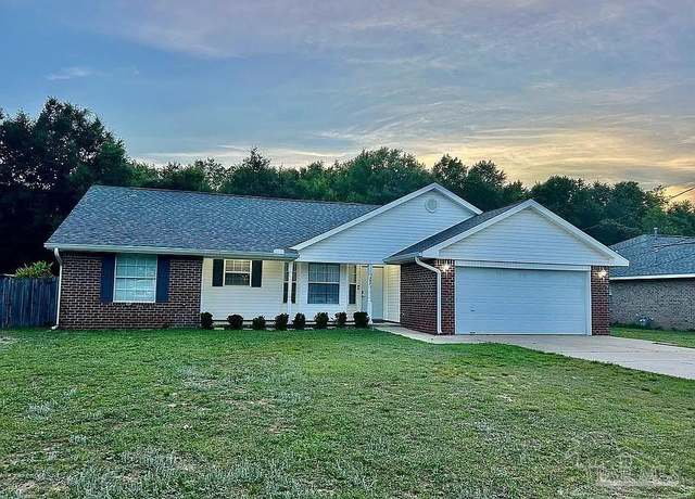 Property at 4971 Spencer Oaks Blvd, Pace, FL 32571, 3 beds, 2 baths