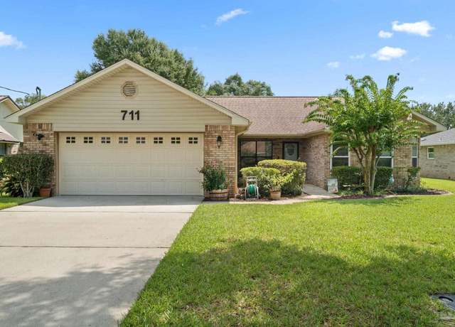 Property at 711 E Sunset Blvd, Ft Walton Beach, FL 32547, 3 beds, 2 baths