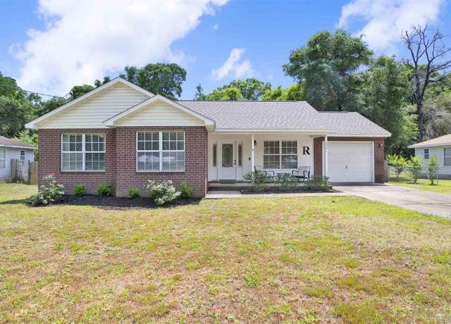 Property at 5541 Berryhill Rd, Milton, FL 32570, 3 beds, 2 baths