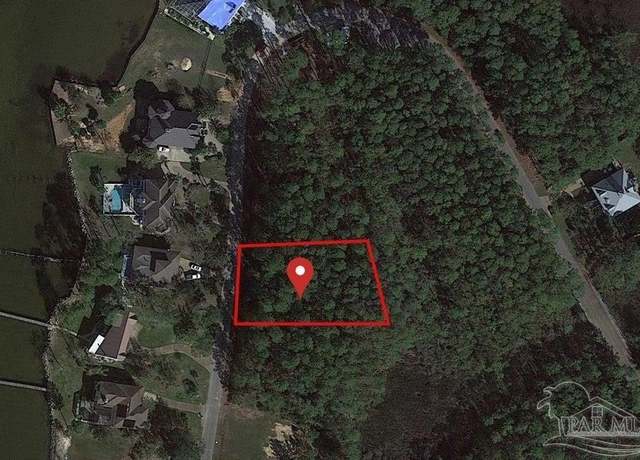 Property at 4533 Bayside Dr, Milton, FL 32583