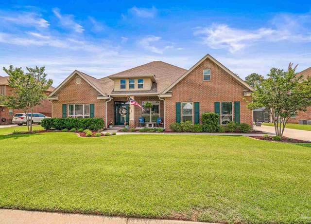 Property at 9521 Pebble Stone Dr, Pensacola, FL 32526, 5 beds, 3 baths