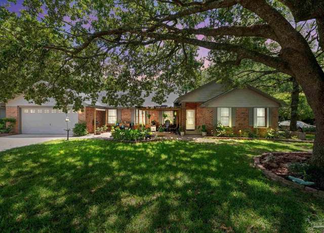Property at 6072 Antelope St, Milton, FL 32570, 4 beds, 3 baths