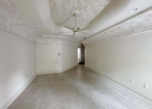 Property at 7934 Castle Pt Way, Pensacola, FL 32506, 3 beds, 2 baths