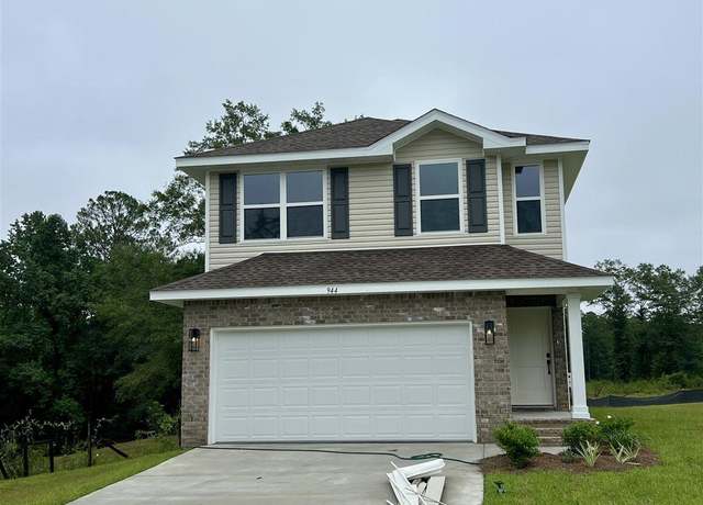 Property at 3330 Bliss Ln Unit 12A, Cantonment, FL 32533, 4 beds, 2.5 baths