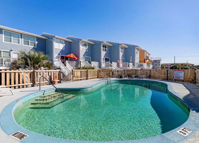 Property at 1430 Tina Dr #8, Navarre Beach, FL 32566, 1 bed, 1.5 baths