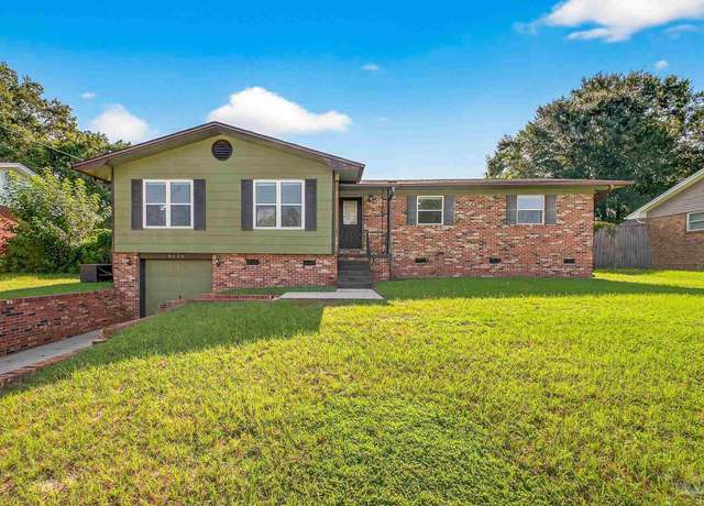 Property at 6116 E Shore Dr, Pensacola, FL 32505, 3 beds, 2 baths
