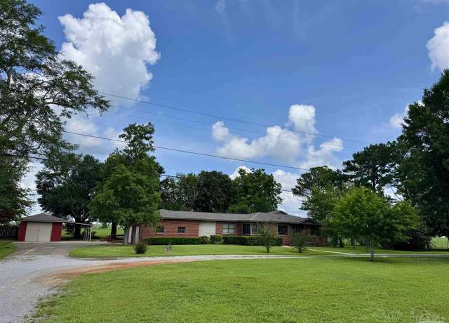 Property at 4627 Spring St, Jay, FL 32565, 3 beds, 2 baths