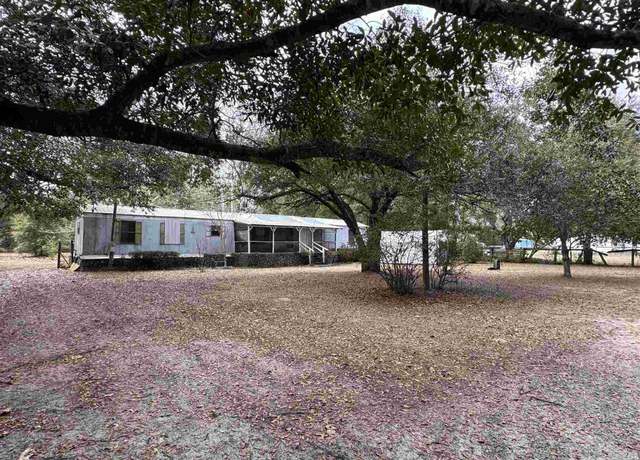 Property at 4429 Sleepy Hammock Dr, Milton, FL 32570, 3 beds, 2 baths