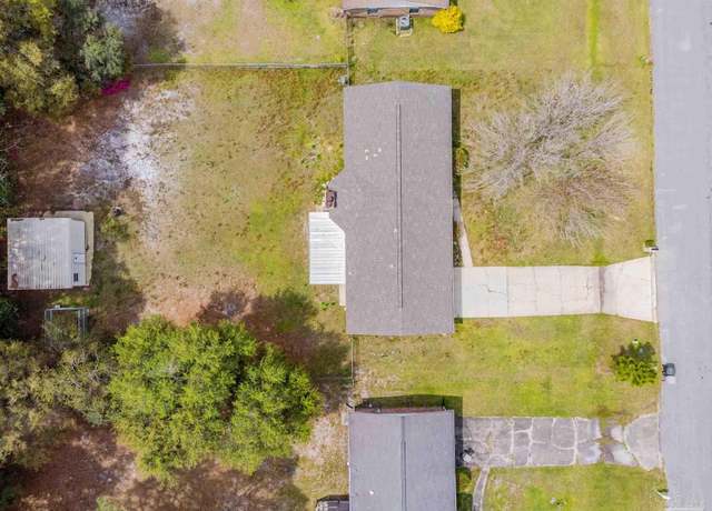 Property at 9825 Ginko Dr, Pensacola, FL 32506, 3 beds, 2 baths