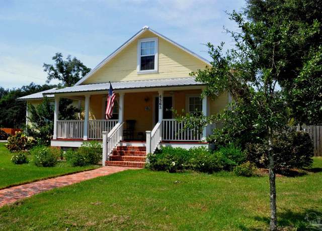 Property at 4565 Forsyth St, Bagdad, FL 32583, 6 beds, 4.5 baths